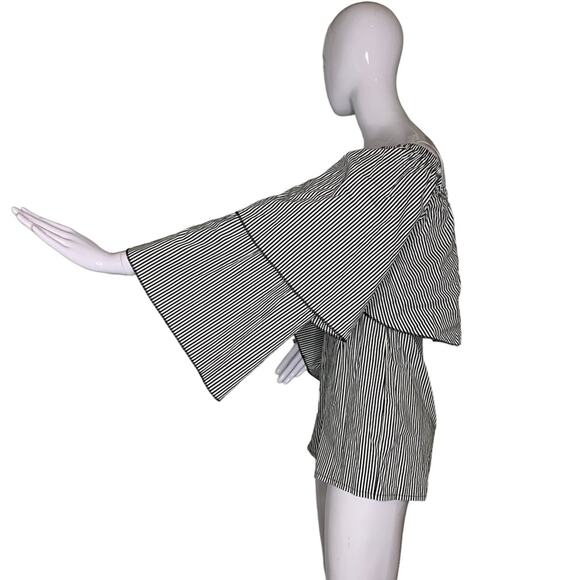 Missguided Women's Romper Stripped Black and White Size 2 Zipper on Back - Picture 5 of 12